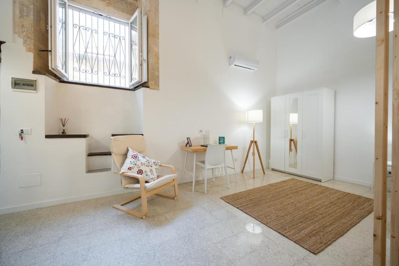 Апартаменты Cortile Santa Teresa Сиракузы Экстерьер фото
